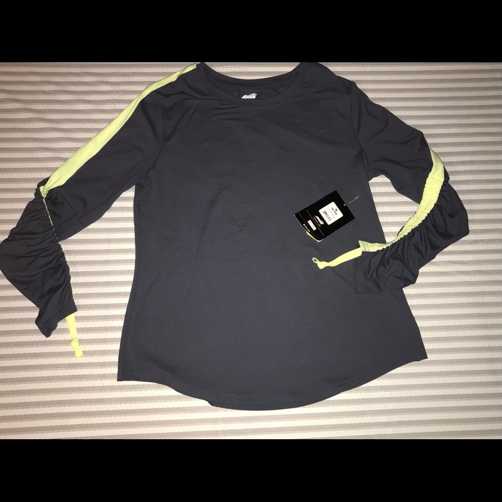 Avis Long Sleeve Medium